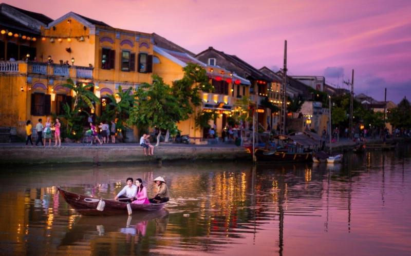 Bến sông Hoài thơ mộng