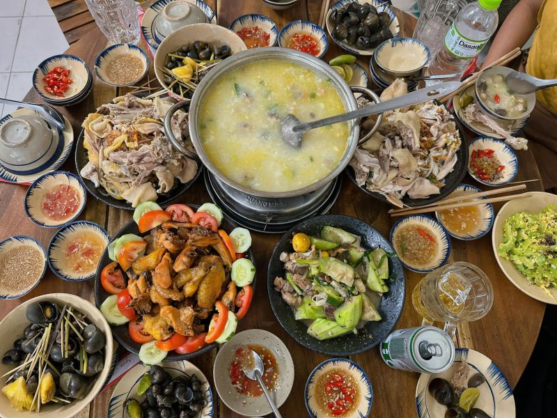 Quán Ăn Nhà Tui