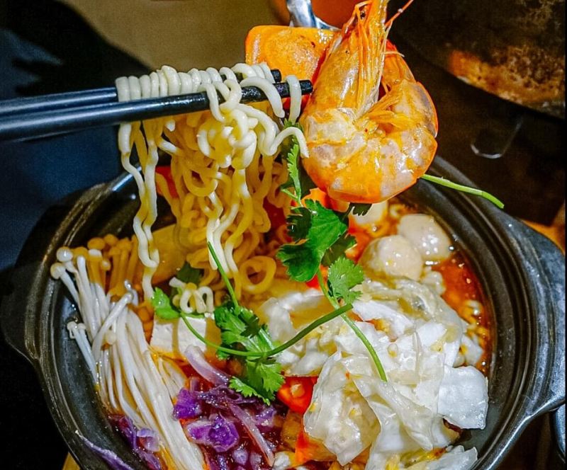 Quán Ăn Vặt Ba Cô