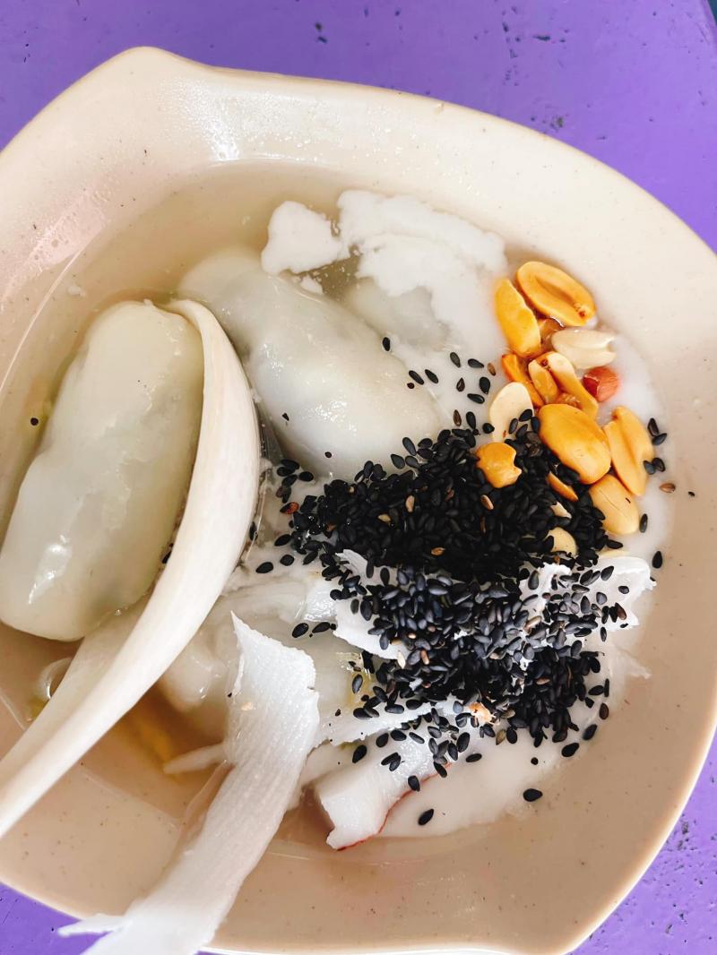 Quán Chè Cung Đình Huế