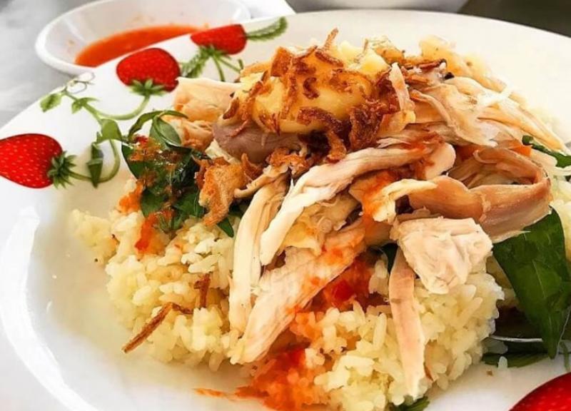 Quán cơm gà Tháp Bà