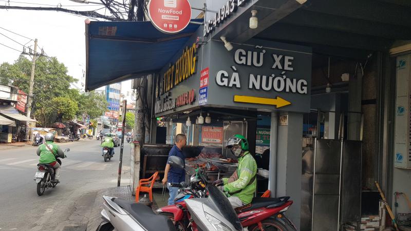 Quán Gà Nướng Lu Việt Hương