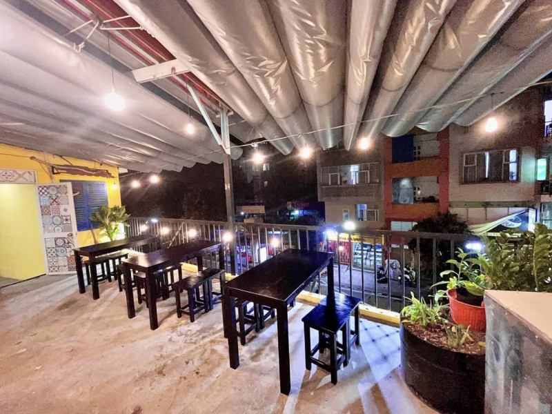 Quán Lẩu Nhà Việt