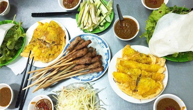 Quán nem lụi, bánh xèo bà Dưỡng