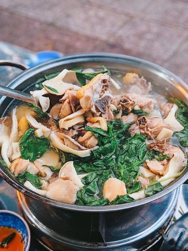 Quán Xứ Nẫu