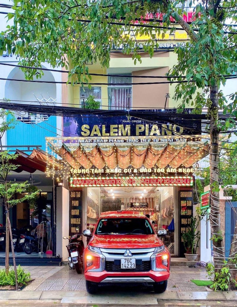 Salem Piano