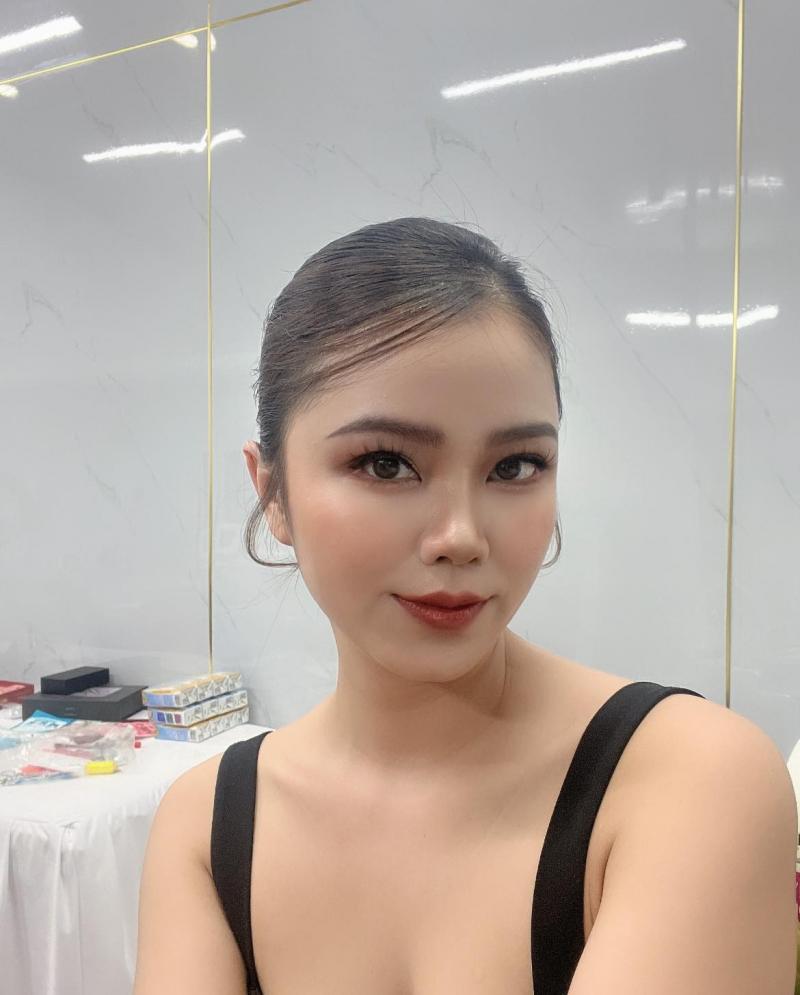 Salon & Makeup Võ Gia