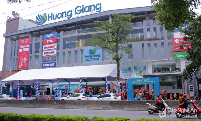 Siêu thị điện máy Hương Giang