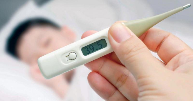 Sốt trên 38.5 độ C