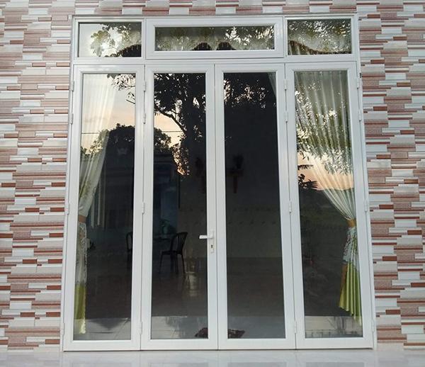 Sửa chữa hết những lỗ hổng và đóng kín của giúp giữ ấm căn nhà của bạn