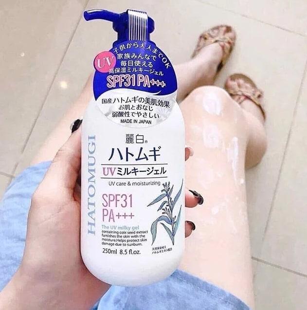 Sữa dưỡng thể Hatomugi UV Milky Gel SPF31 PA+++