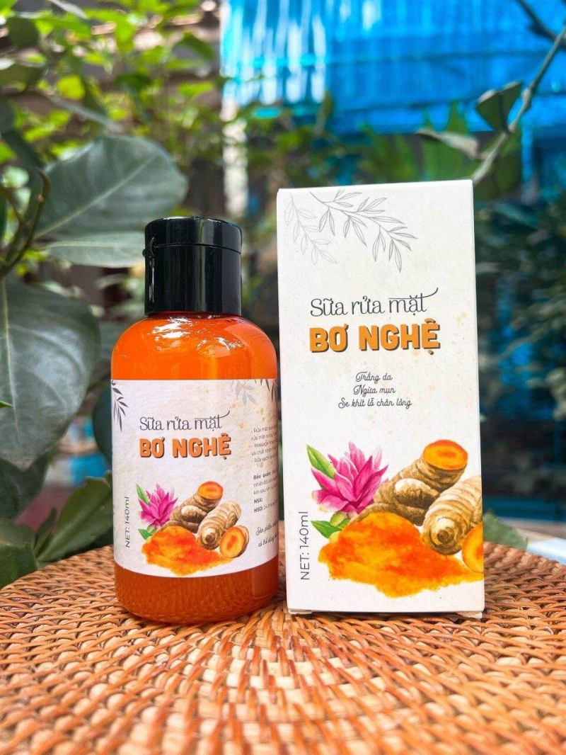 Sữa rửa mặt bơ nghệ Thảo Mộc Quê