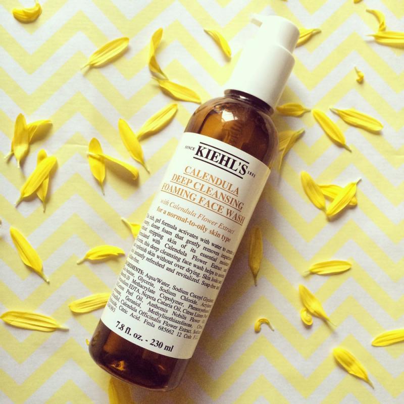 Sữa rửa mặt hoa Cúc Calendula Deep Cleansing Foaming Face Wash