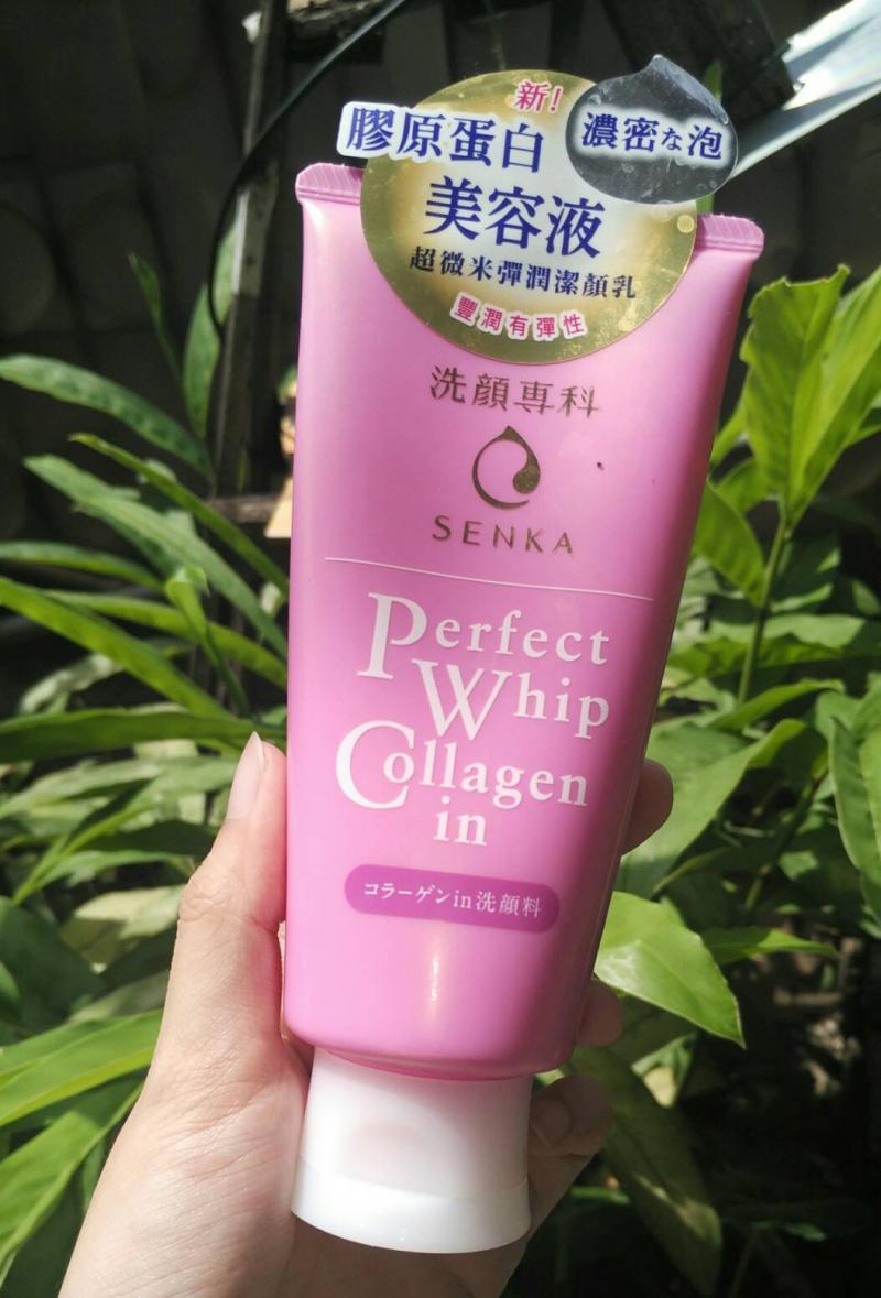 Sữa rửa mặt Senka Perfect Whip
