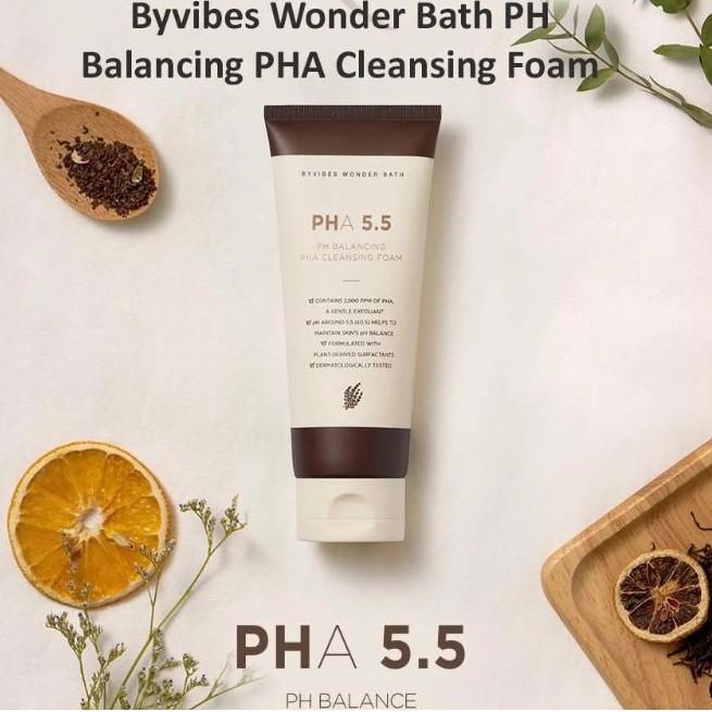 Sữa rửa mặt tẩy tế bào chết Byvibes Wonder Bath PHA 5.5 PH Balancing PHA Cleansing Foam