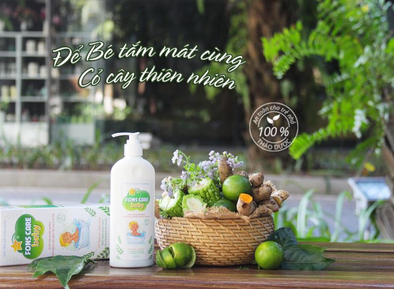 Sữa tắm gội chiết xuất thảo dược cho bé Fons Care Baby