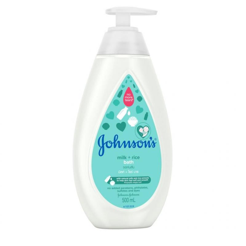 Sữa tắm Johnson's Baby chứa tinh chất dưỡng ẩm từ sữa và gạo