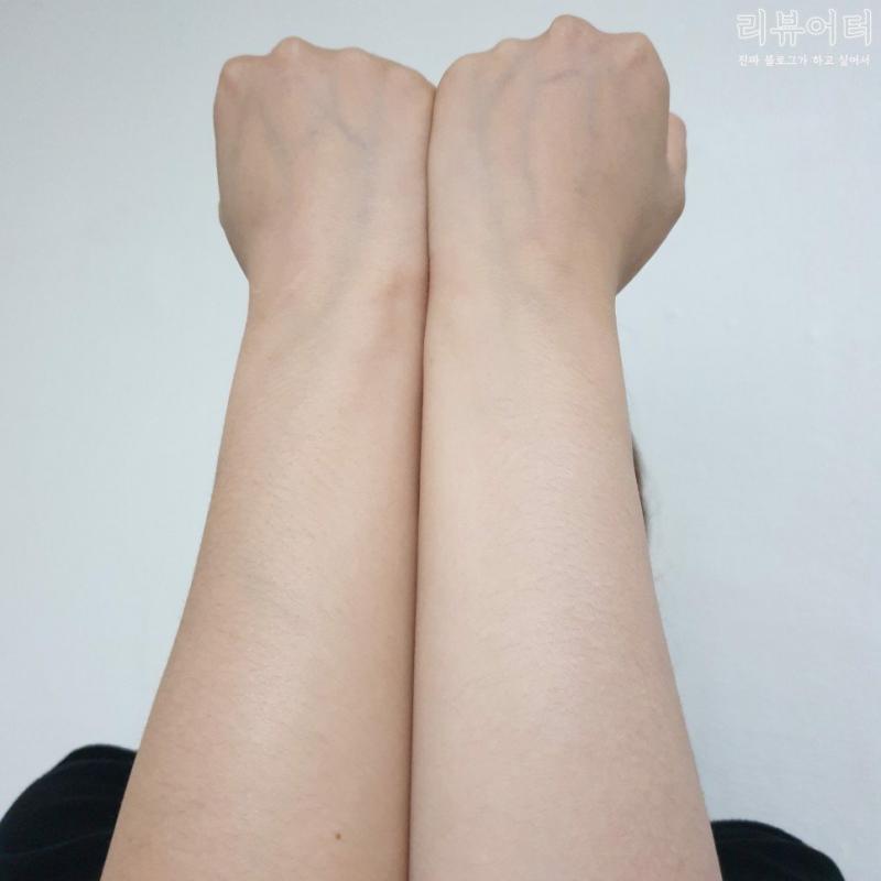 Sữa tắm tẩy da chết toàn thân Dr.Hedison Frora Body Cleanser