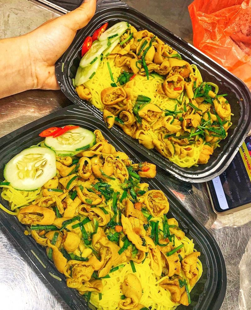 Sương Phan - Bún Lòng Xào Nghệ - Trần Cao Vân