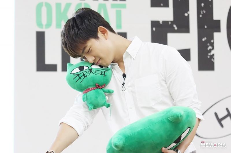 Taecyeon (2PM) – Okcat