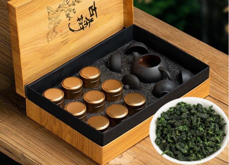 Tặng bánh kẹo, trà Tết, giỏ quà
