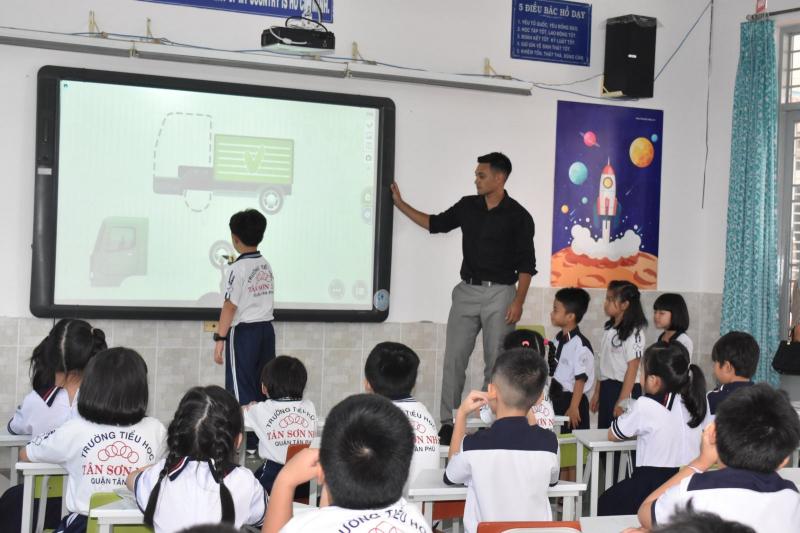 Kiểm tra bài cũ xuyên suốt tiết học