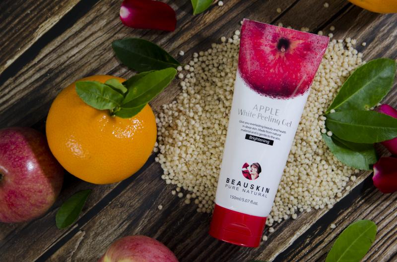 Tẩy da chết Beauskin Apple White Peeling Gel