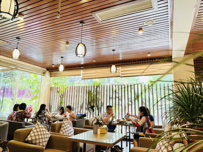 The King Coffee and Restaurant