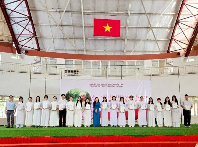 THPT chuyên Lương Thế Vinh - Đồng Nai