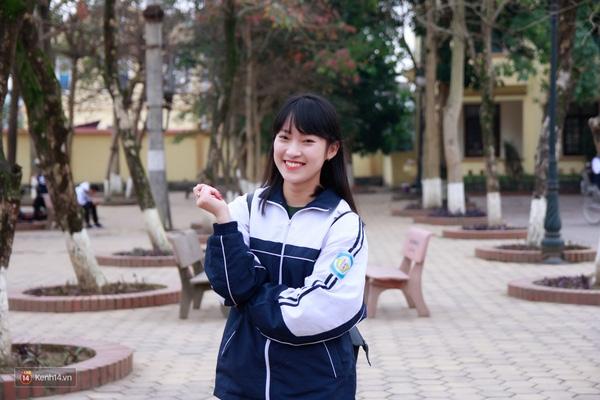 Cô  nàng BTV Khánh Vy khi chưa được 18 gây sốt bắn 7 thứ tiếng
