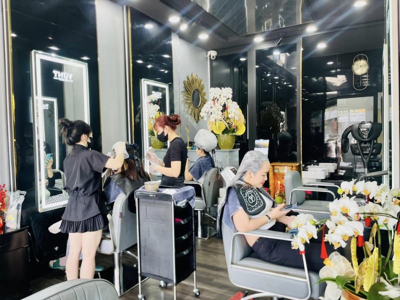 Hà Trinh Hair Studio