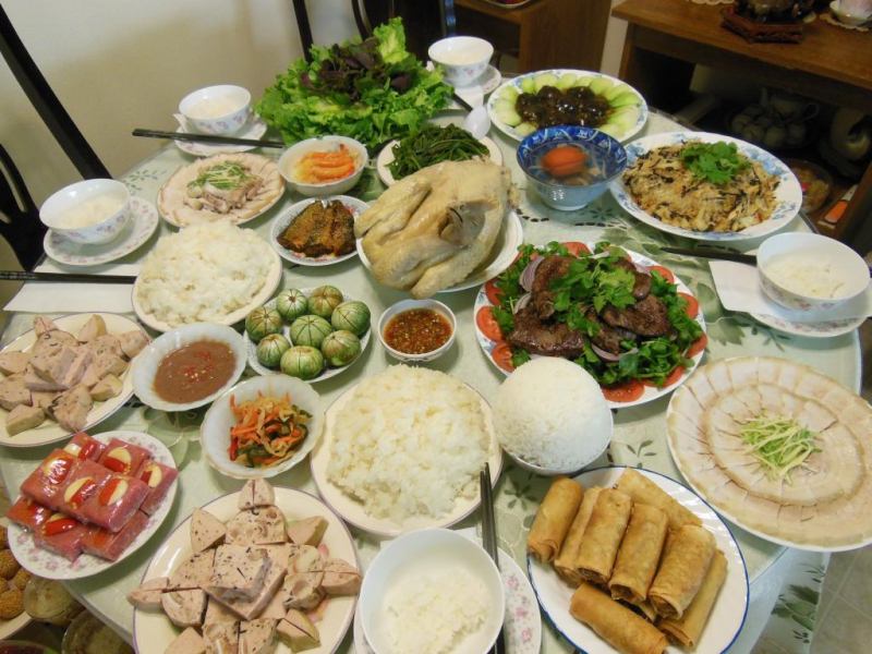 Thuyết minh về bữa cơm tất niên - bài 2