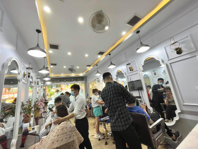 Tiệm Tóc Thanh Tùng