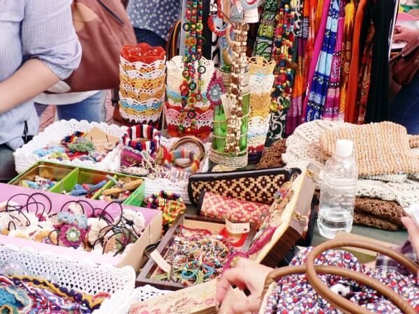 Tìm kiếm nguồn hàng để làm đồ handmade là rất quan trọng