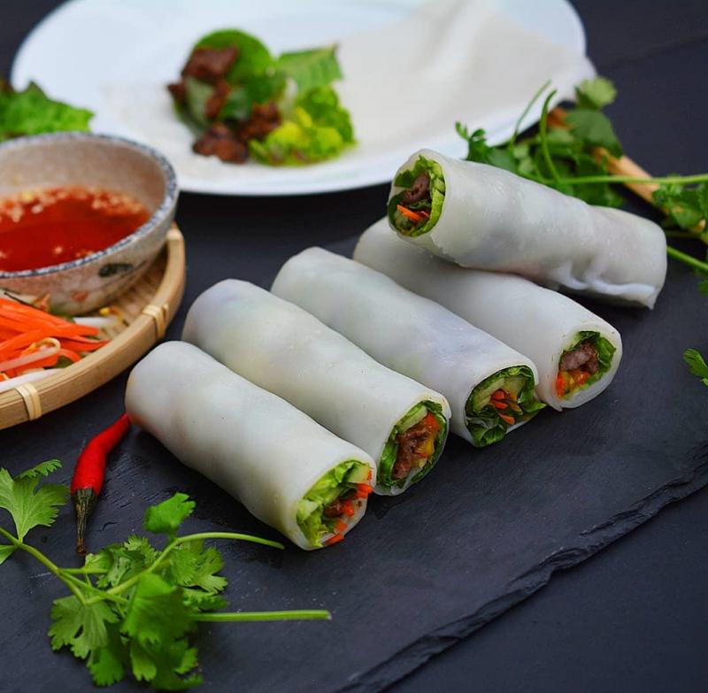 Tinh hoa món cuốn Việt của tác giả Bùi Thị Sương