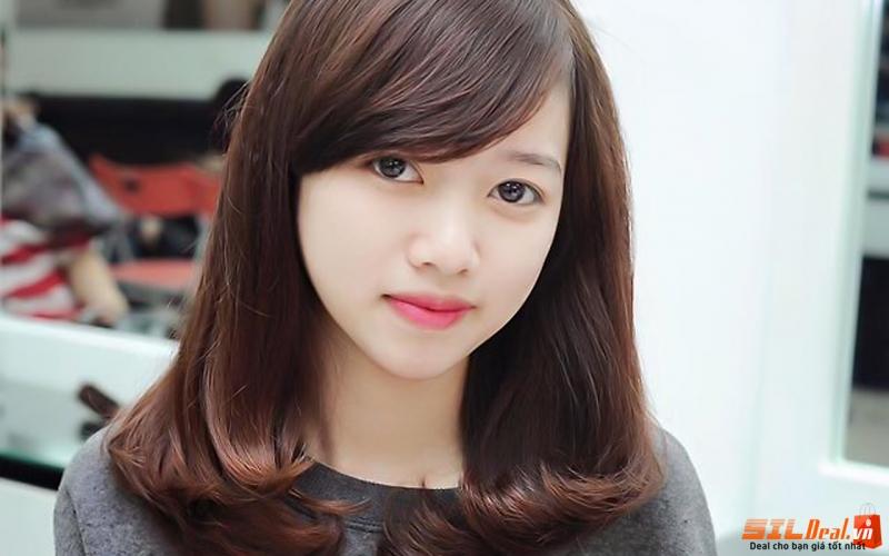 kiểu tóc xõa sấy phồng/cụp