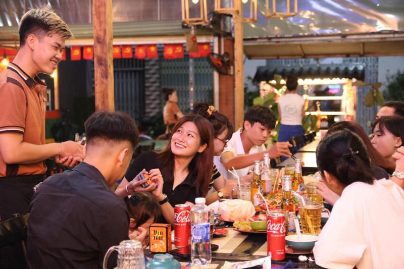 Tốn Tiền - Food & Beer