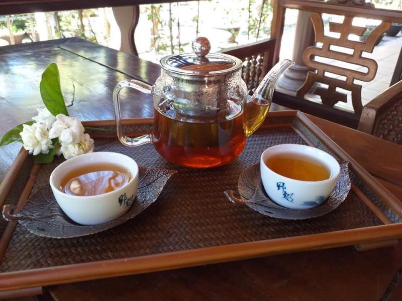 Ấm trà tại tại Trà Vũ Di