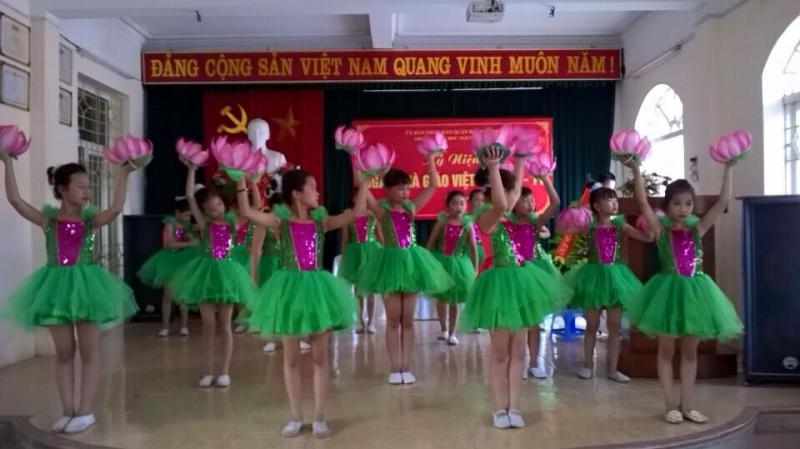 Trang phục biểu diễn Hải Phòng
