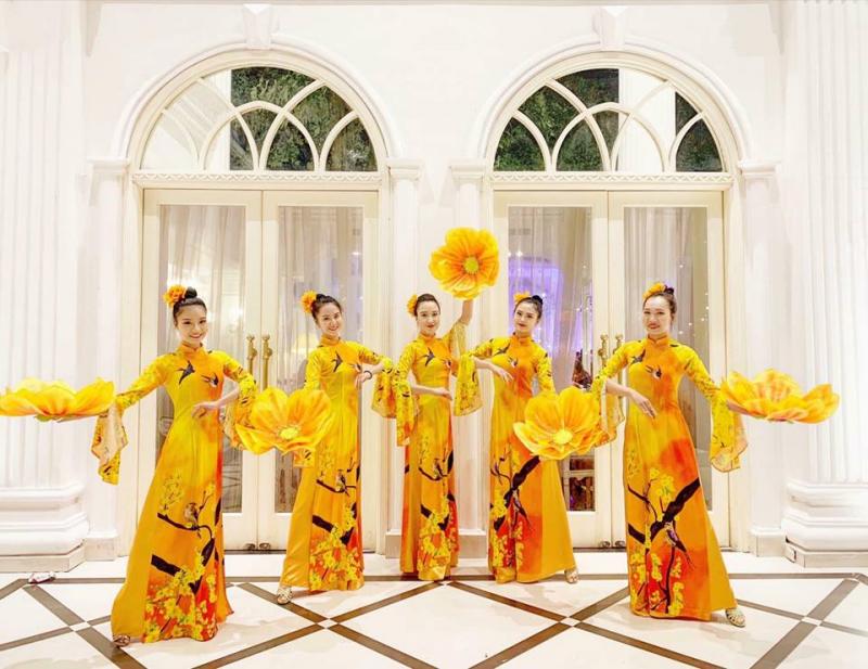 Trang phục biểu diễn MyMy