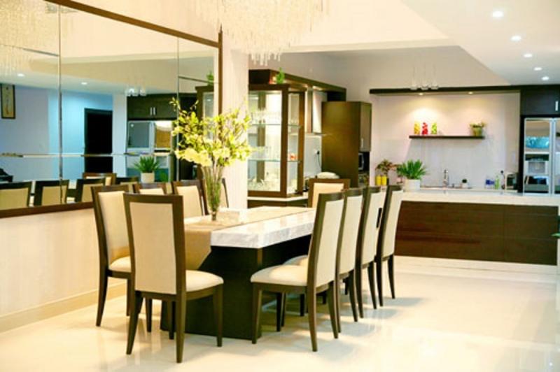 Treo gương trong phòng ăn