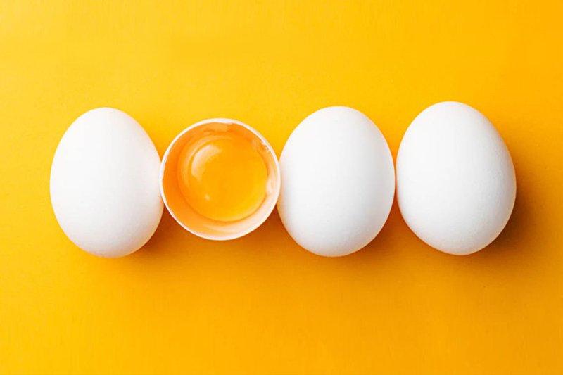 Trị mụn ẩn dưới da bằng mướp đắng và trứng gà