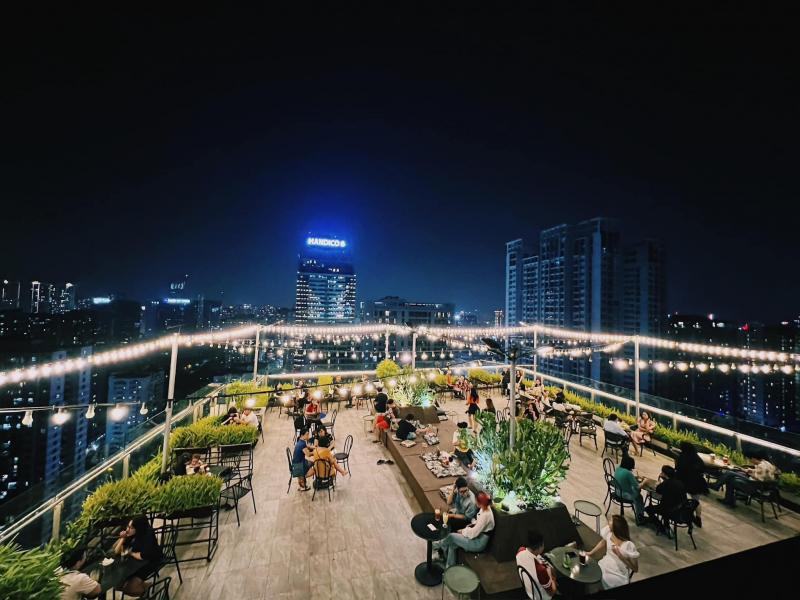 Trill Rooftop Cafe