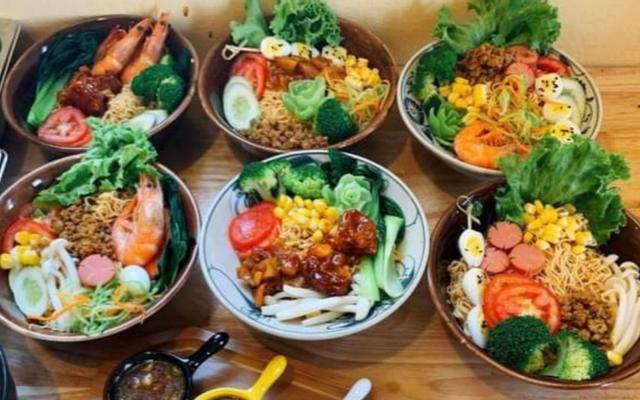 Trùm Ăn Vặt & Mì Trộn Siry