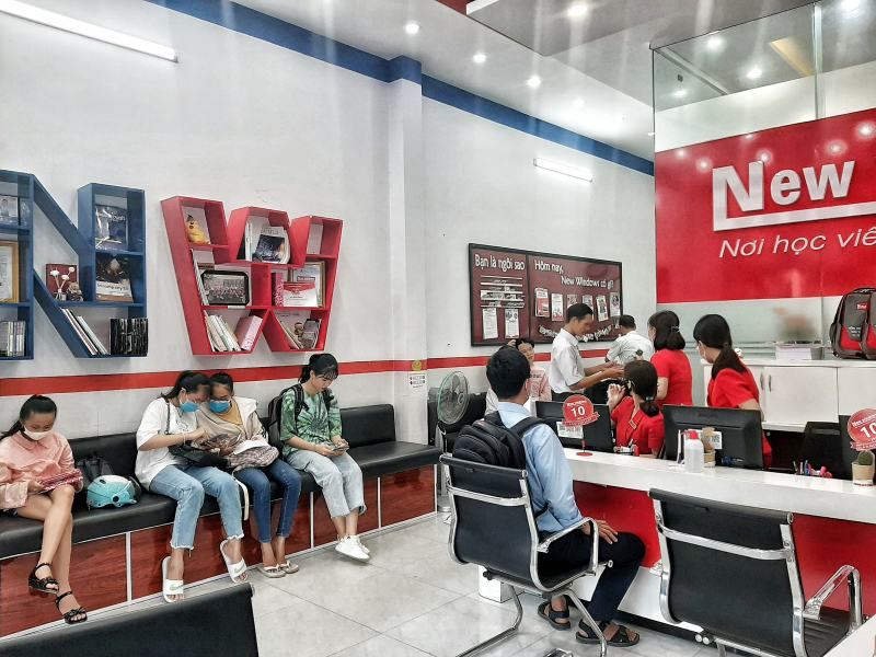 Trung tâm Ngoại Ngữ New Window