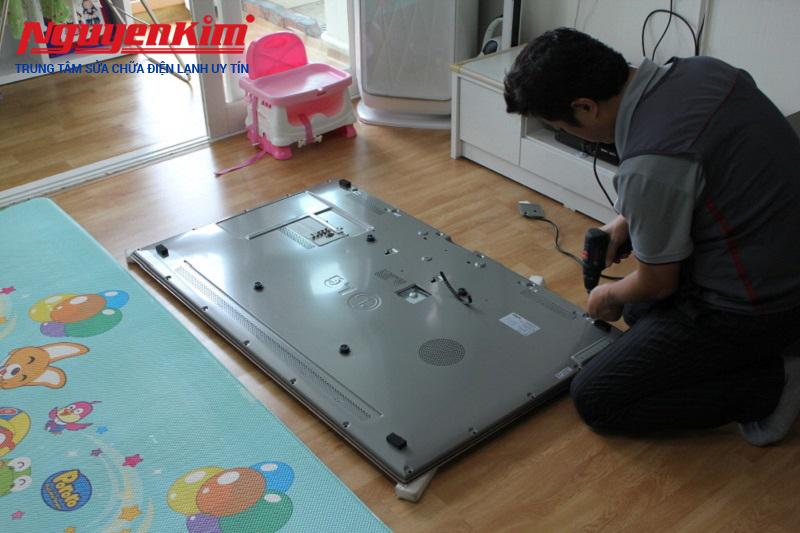 Bảo hành và Hỗ trợ khách hàng sau khi sử dụng dịch vụ sửa chữa tivi tại nhà