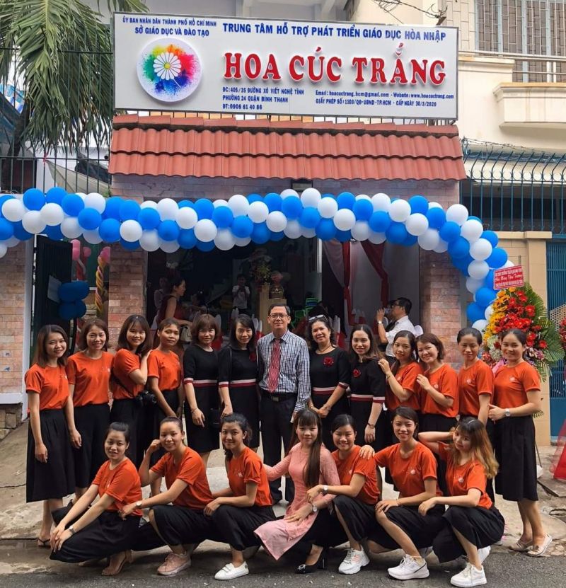 Trung tâm Hoa Cúc Trắng