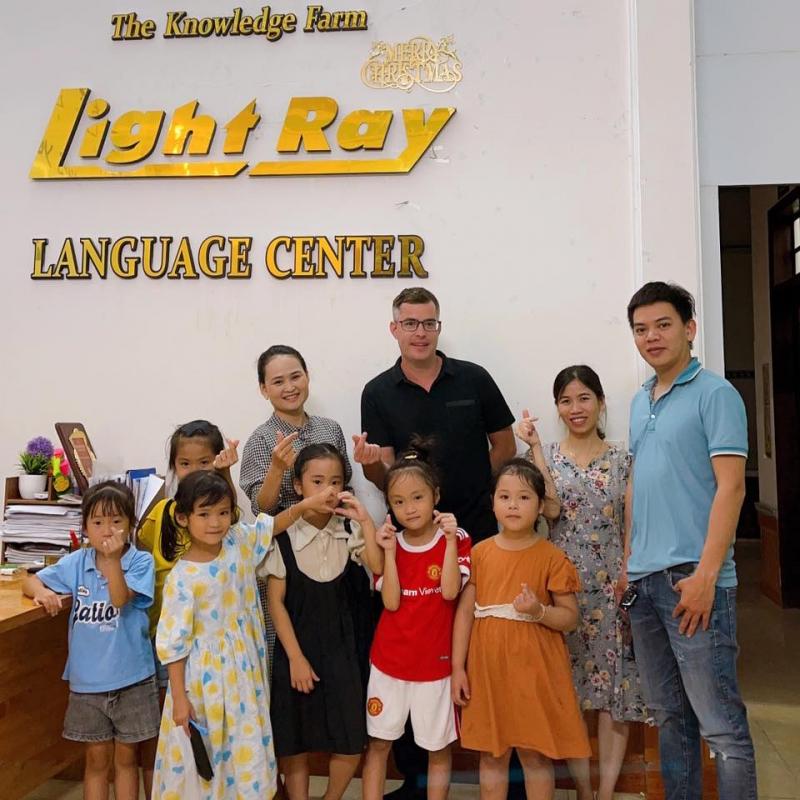 Trung Tâm Ngoại Ngữ Light Ray
