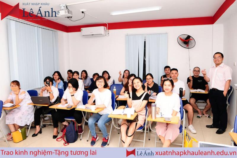 Trung tâm Xuất nhập khẩu Lê Ánh