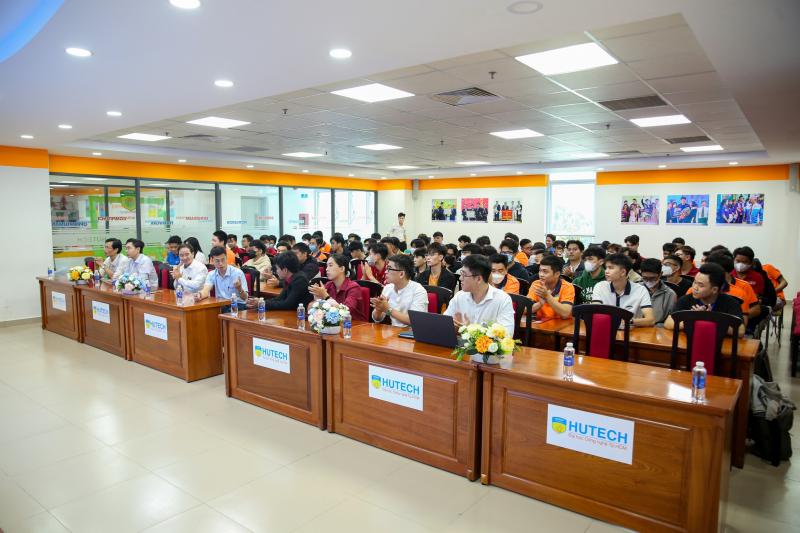 Trường Đại học Công nghệ TP. HCM